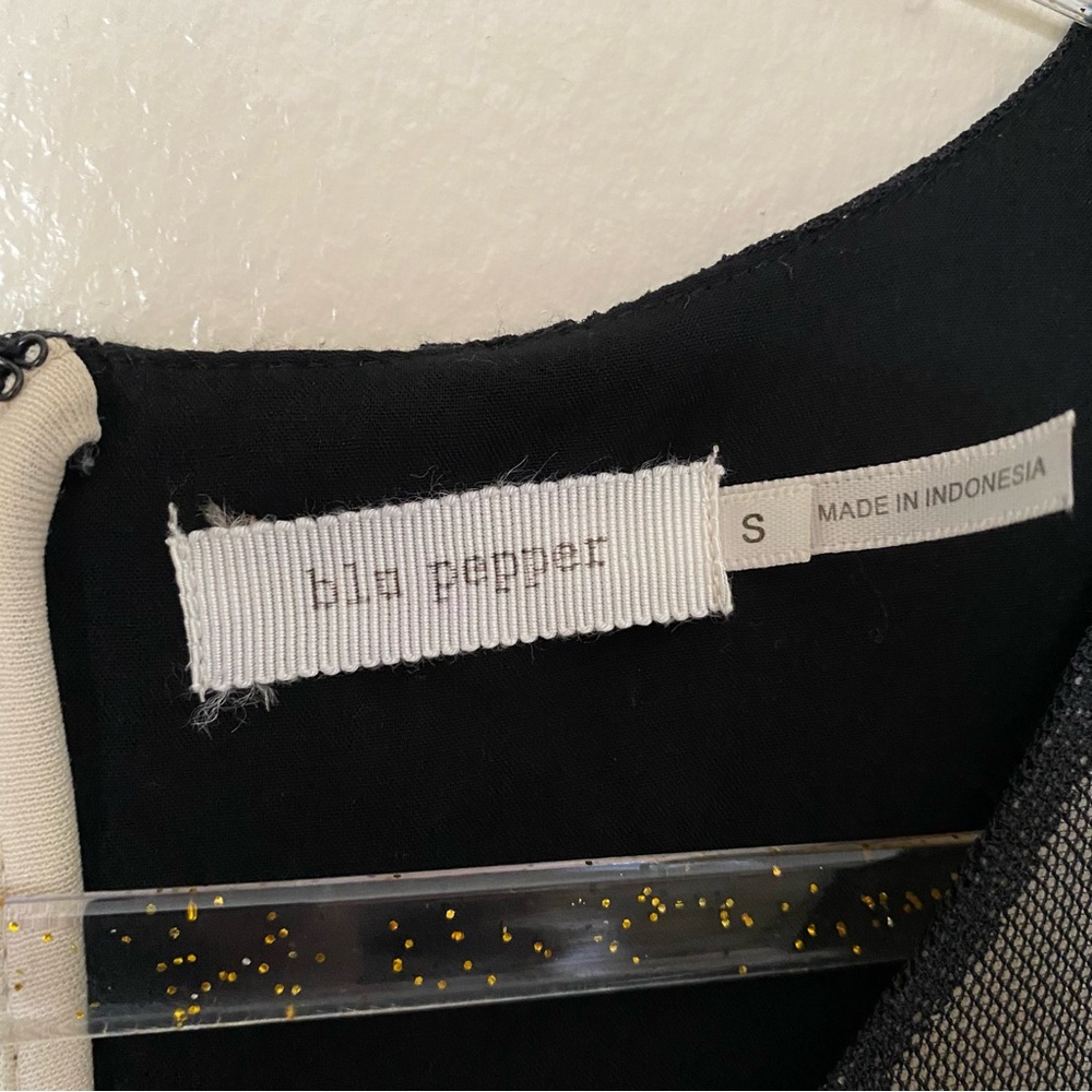 Blu Pepper Angela Sleeveless Black Lace Mini Dress - Picture 3 of 8
